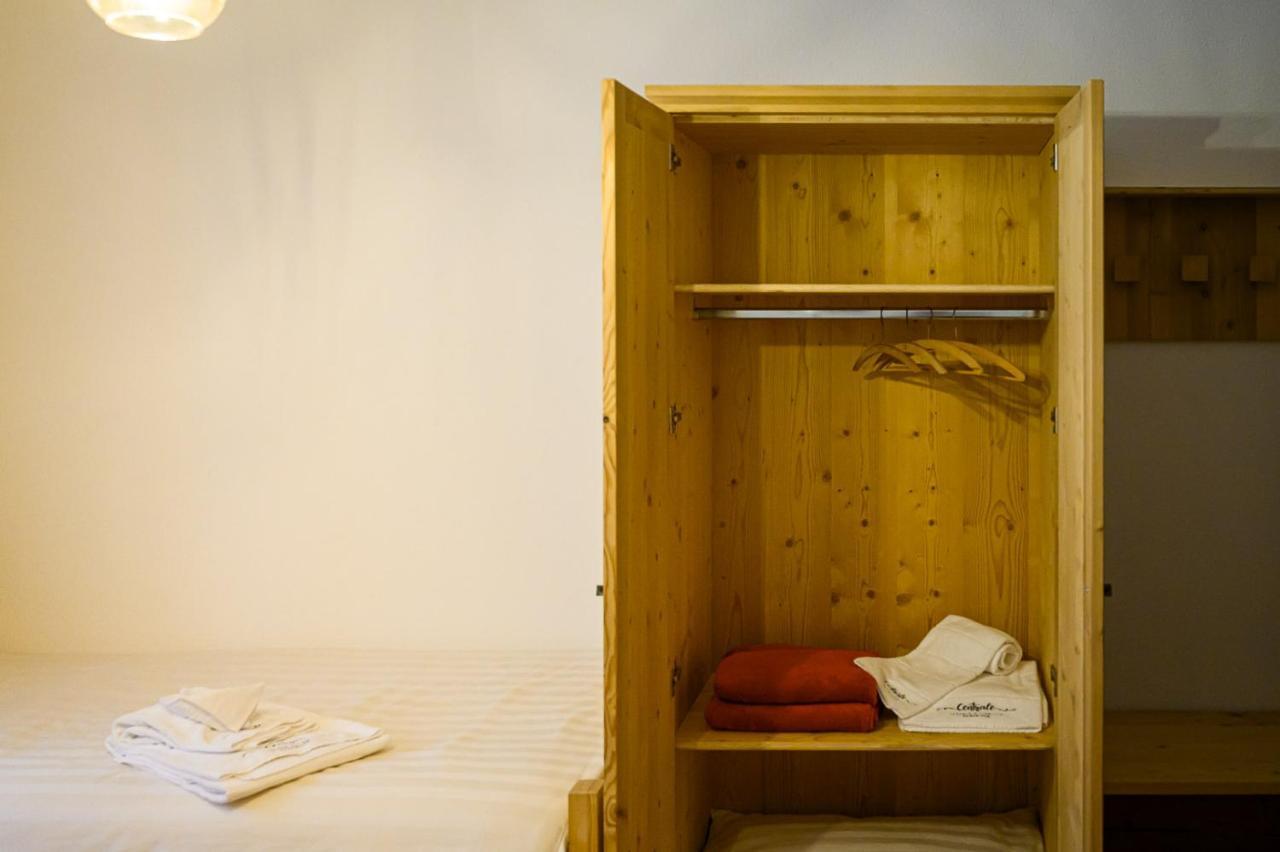 Hotel Centrale, Typically Swiss Poschiavo Eksteriør billede